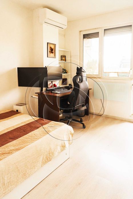 Продава се Четиристаен апартамент в София, Център - 141 кв.м за 2341 €/кв.м - Снимка #9