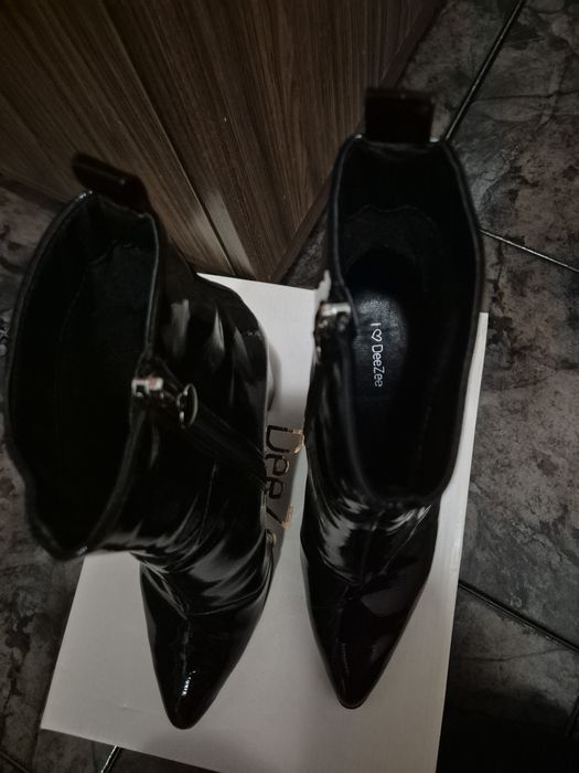 Дамски боти/ботуши/токчета DeeZee