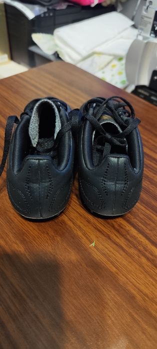 Ghete fotbal Adidas Predator mărime 30