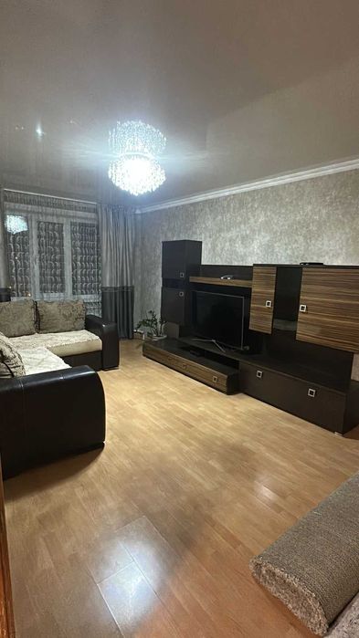 Продам 3 комнатная квартира