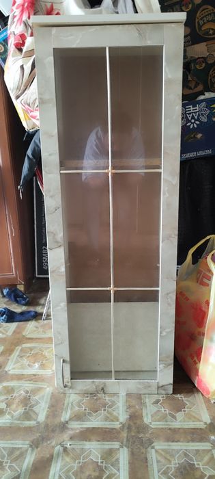 Кухонные шкафы б/у срочо 2500
