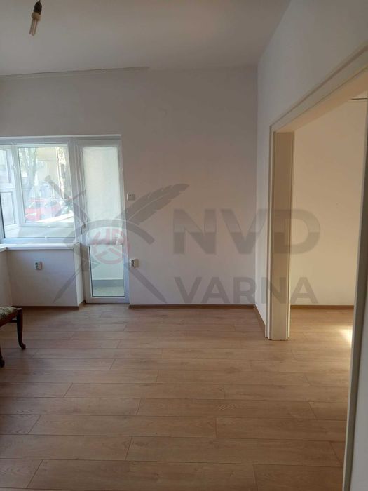 Дава се под наем Офис в Варна, Гръцка махала - 100 кв.м за 1100 € - Снимка #5