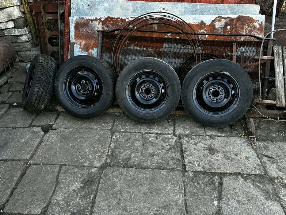 Зимни гуми  с джанти 196/65R15 WINTER DRIVE 2