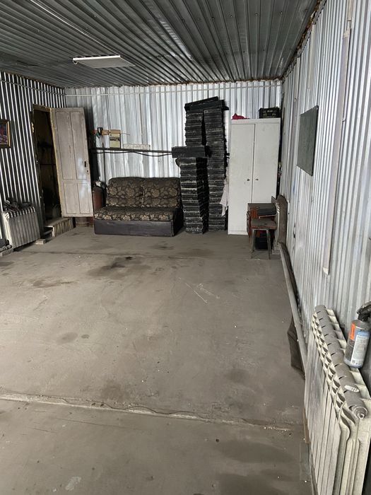 Продам дом с 3 боксами