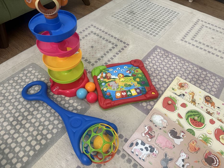 Продам развивающие игрушки
