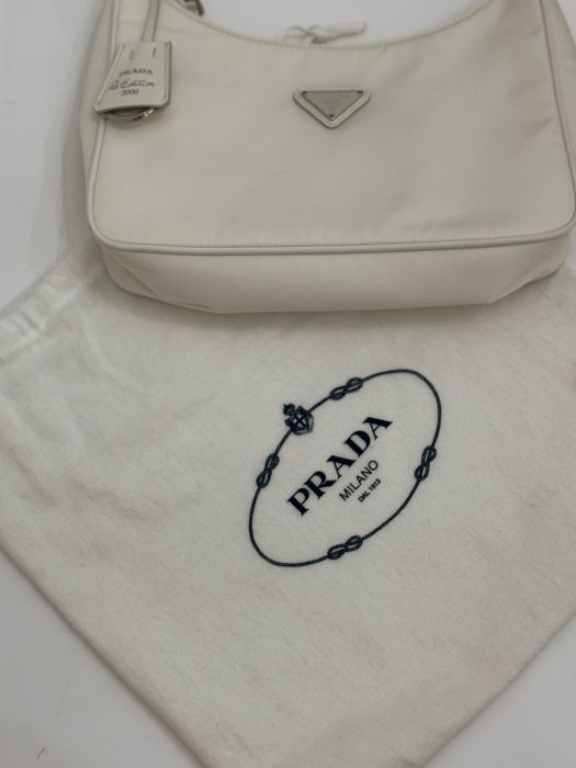 Prada Re-Edition 2000 Nylon White Original