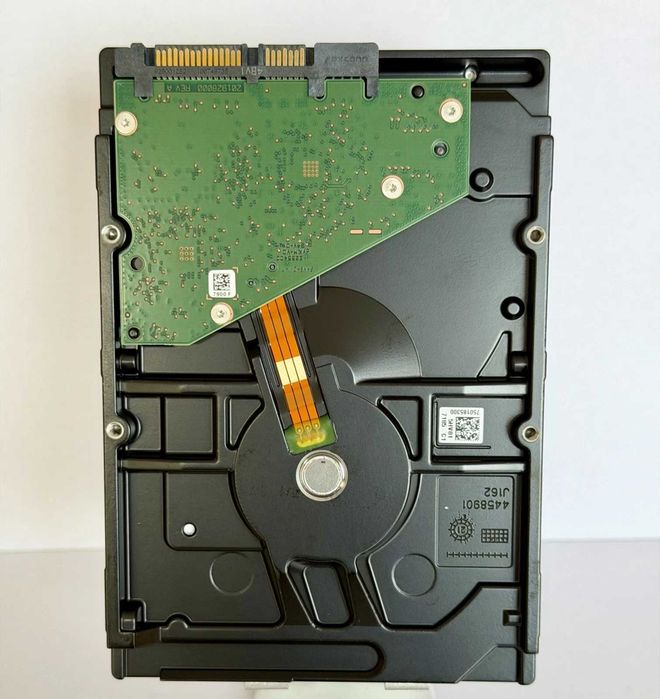HDD 6 TB Seagate SkyHawk 5400 rpm sata 3 buffer 256 hard disk 6TB nou