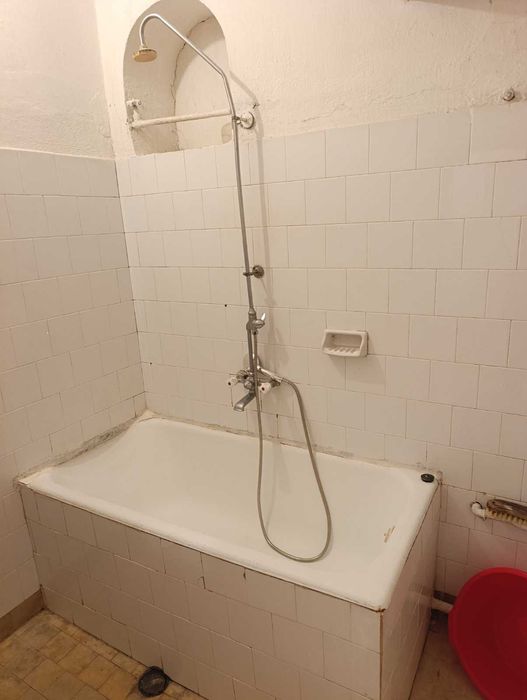 Дава се под наем Четиристаен апартамент в Плевен, Идеален център - 100 кв.м за 199.41 € - Снимка #9