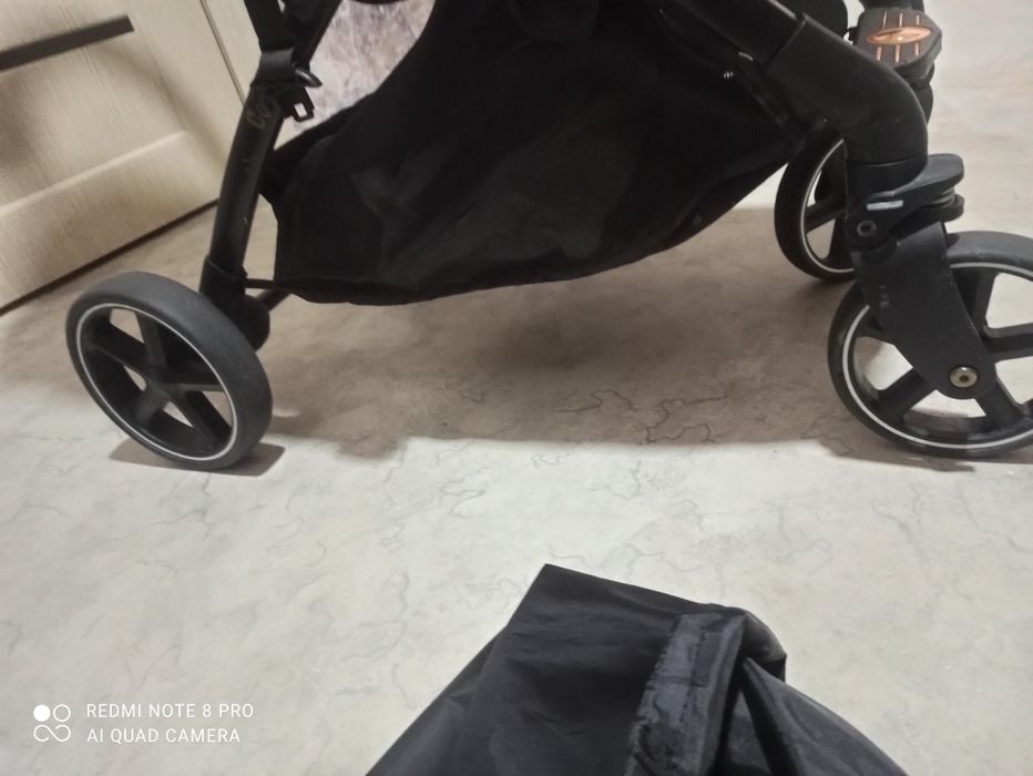 Продам прогулочную детскую