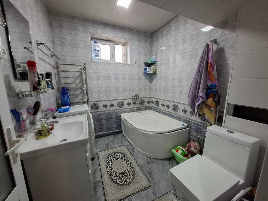 №3714. Продается 3х-комнатная квартира 77 серий.