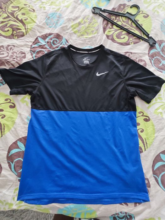 Тениска Nike Performance