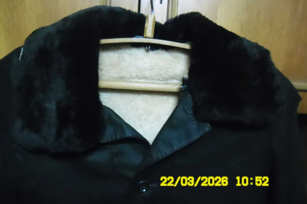 Продам:Новый подростковый полушубок