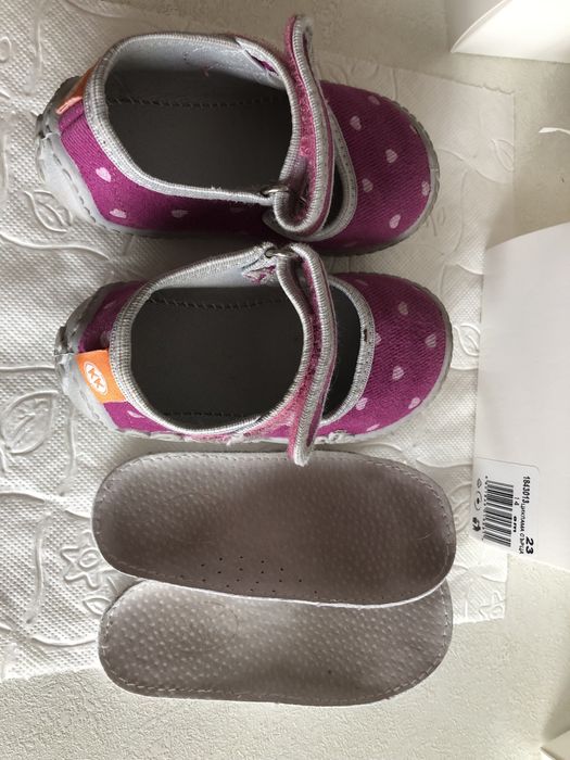 Пантофи за момиче - номер 23 и 24
