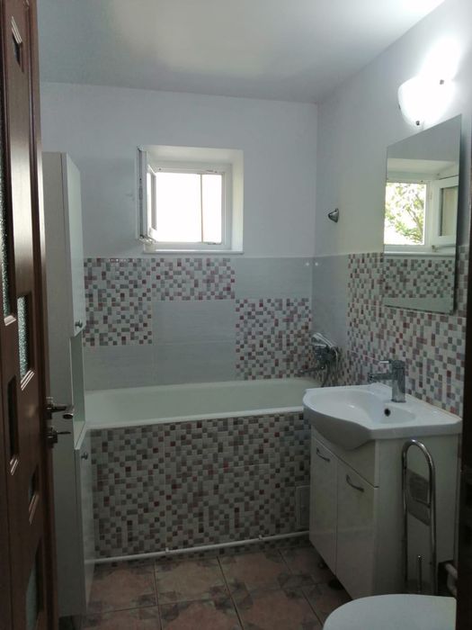 Inchiriere ap decomandat 3 camere Nicolina 2