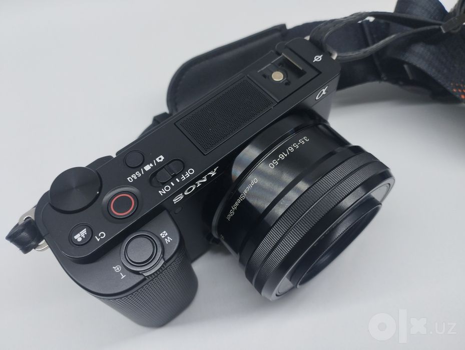 Sony ZV-E10 Kit, zoʻr yangidek holatda