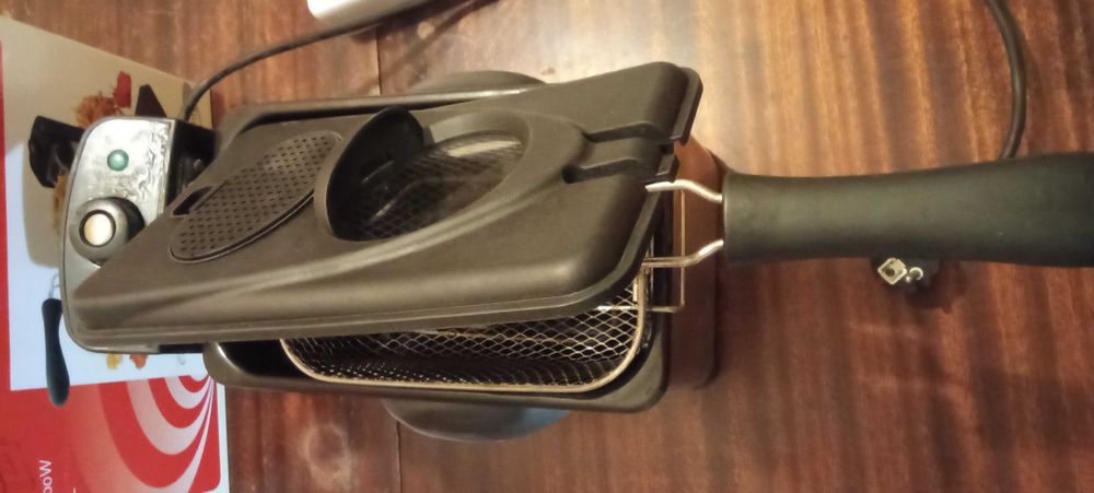 Фритюрник  Crown