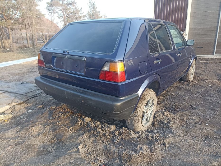 Продаю Volkswagen GOLF 2
