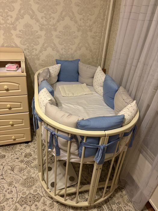 Детская кроватка-манеж