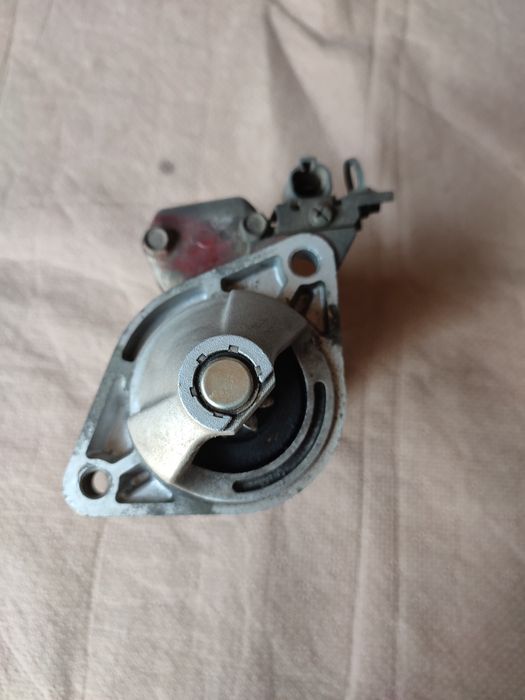 Ниссан.Шлейф руля .Стартер.Форсунки.