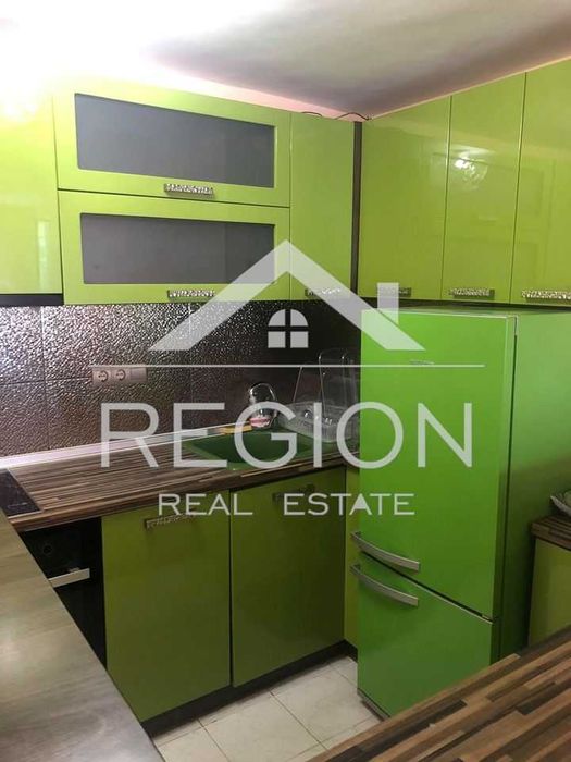 Дава се под наем Двустаен апартамент в Варна, Колхозен пазар - 65 кв.м за 408 € - Снимка #1