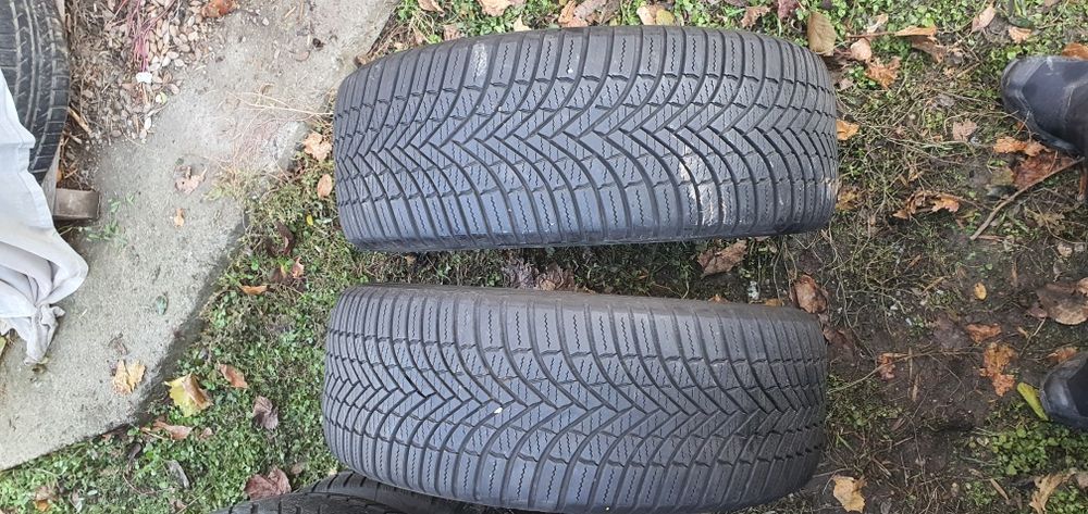 Гуми 2бр 205/55/16  - 1 бр - 69лв