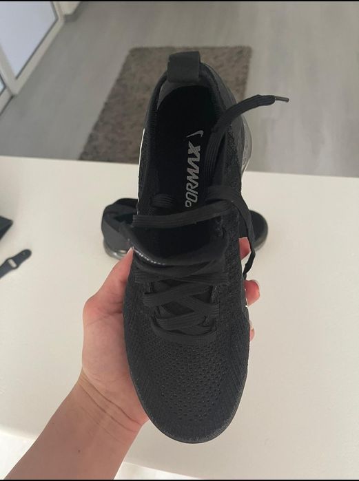 Vând Nike vapor max mărimea 37.5 sau 23.5cm