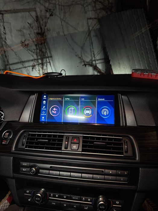 Navigatie BMW Seria 5 F10/F11 Linux CarPlay & Android Auto