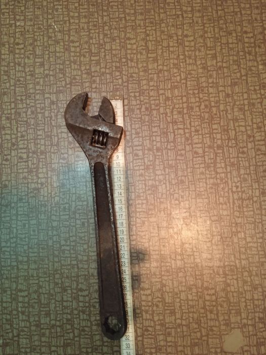 Инструменты  ключи