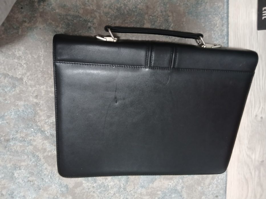 Кожаный портфель PT