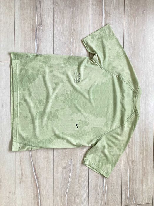 Найк Nike Axis Performance System Dri-FIT ADV APS мъжка тениска S