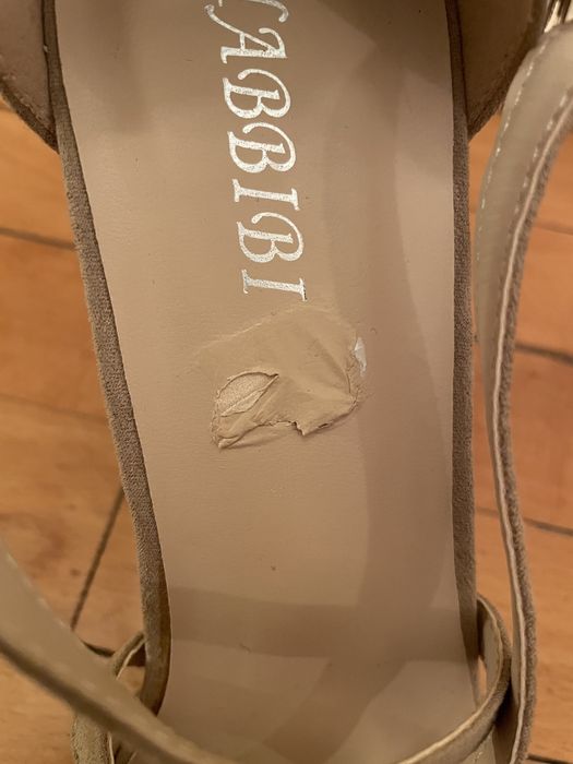 Pantofi cu toc marimea 40.