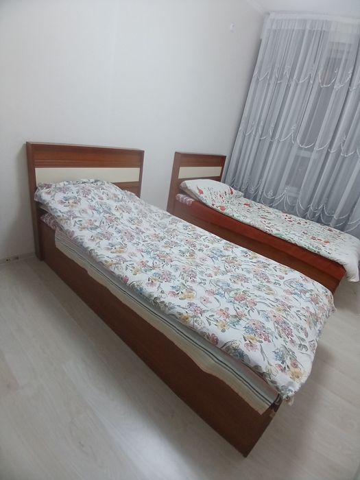 Продается шифонер и кровати