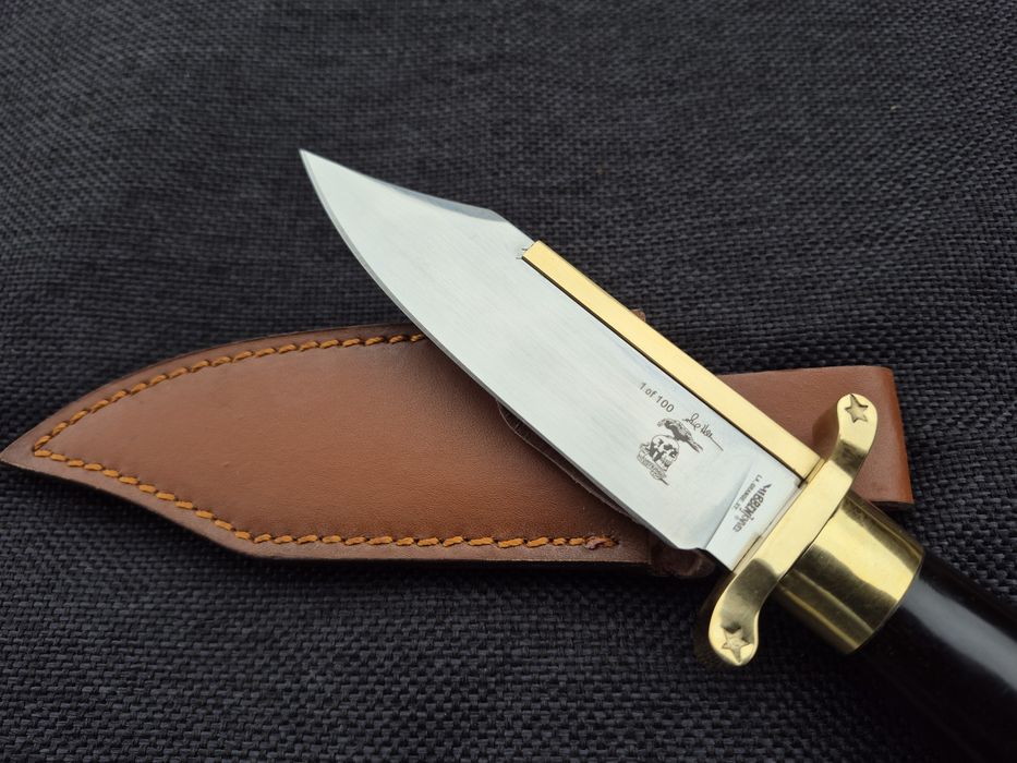 Нож Bowie "Expendables"/"Непобедимите" малък с кожена кания