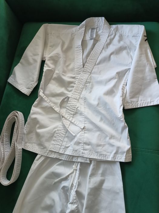 Kimono carate nou nouț , 130 cm lungime copil