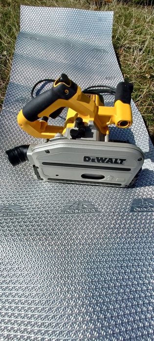 Circular cu plonjare Dewalt DWS 520 Nou
