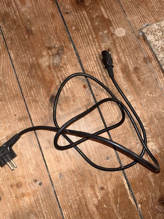 Monitor LG L222WS 22 inch widescreen ideal birou scoala gaming casual