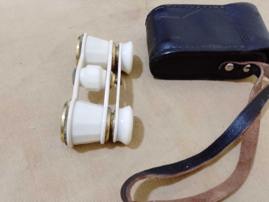 Бинокль театральный экспортный СССР