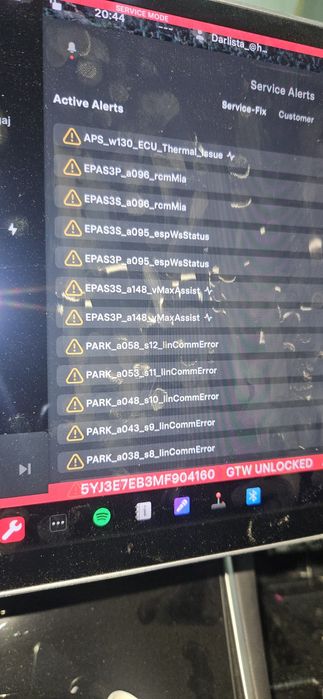 Diagnoza Instalări software hardware TESLA model 3 / model Y / model S