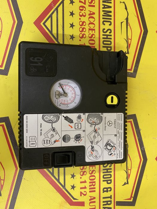 Compresor auto umflat roti 12 v 180V original Mercedes OEM Suv Turism