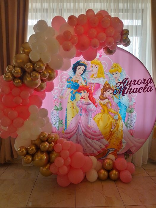 Realizez decoruri din baloane pentru orice petrecere