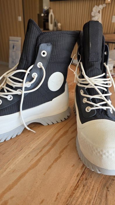 Високи, воднонепромокаеми кецове CONVERSE