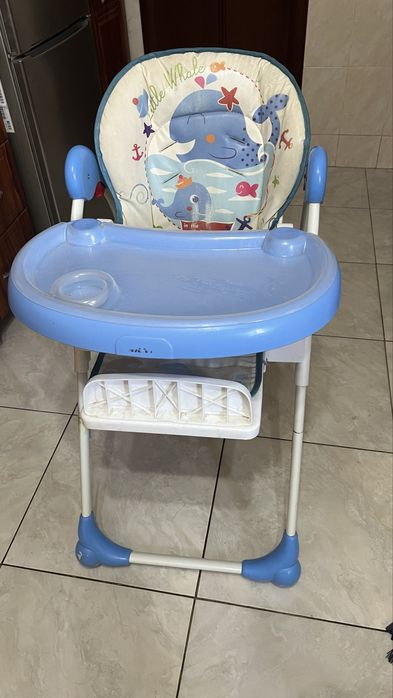 Продам столик для кормления