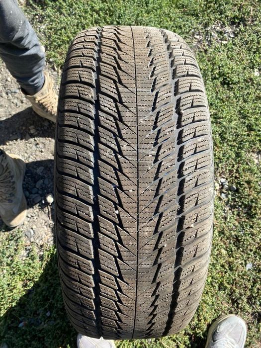 Продам шины зимние