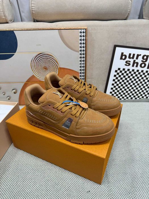 Adidasi Louis Vuitton Calitate Premium