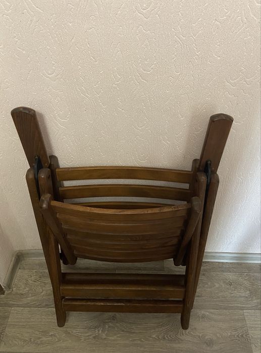 —Дървени Сгъваеми Столове—