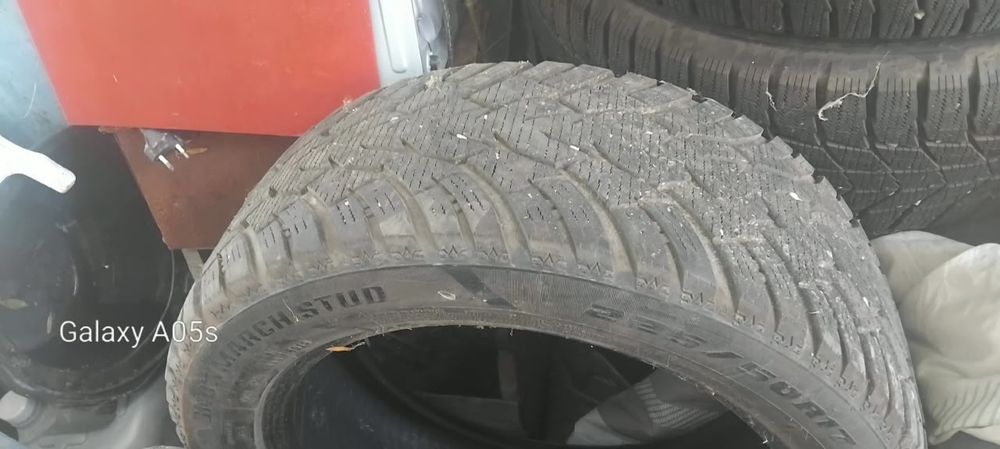 Автошины зимние..
