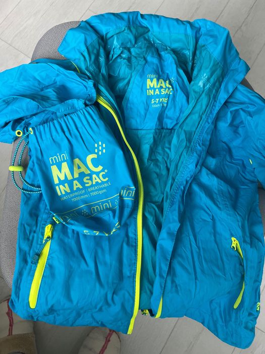 Туристическо водонепропускливо яке (7000мм)-110-122см