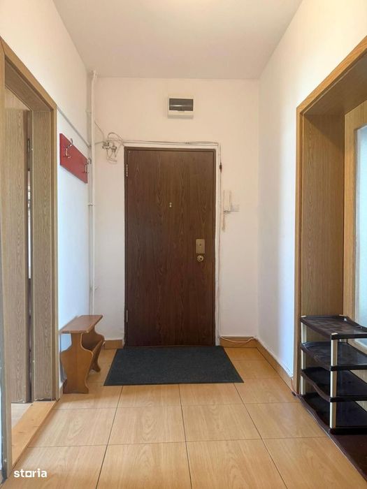Apartament 3 camere, str. Bucuresti, suprafata generoasa
