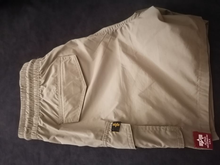 Alpha industries карго къси гащи