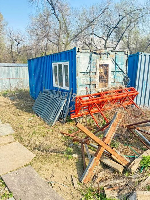 Продам контейнера жилые, утепленные 20-40 тонн